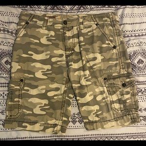 Men’s Rock Revival shorts